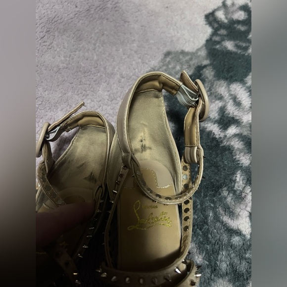 CHRISTIAN LOUBOUTIN
Leather Studded Accents Sandals size 36 (6) - Picture 2 of 6